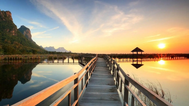 百度网盘变了！进化成学习神器：音视频转文稿、加字幕，还能一键生成PPT！